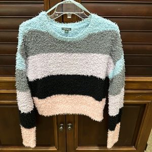 Wild Fable fuzzy sweater size M